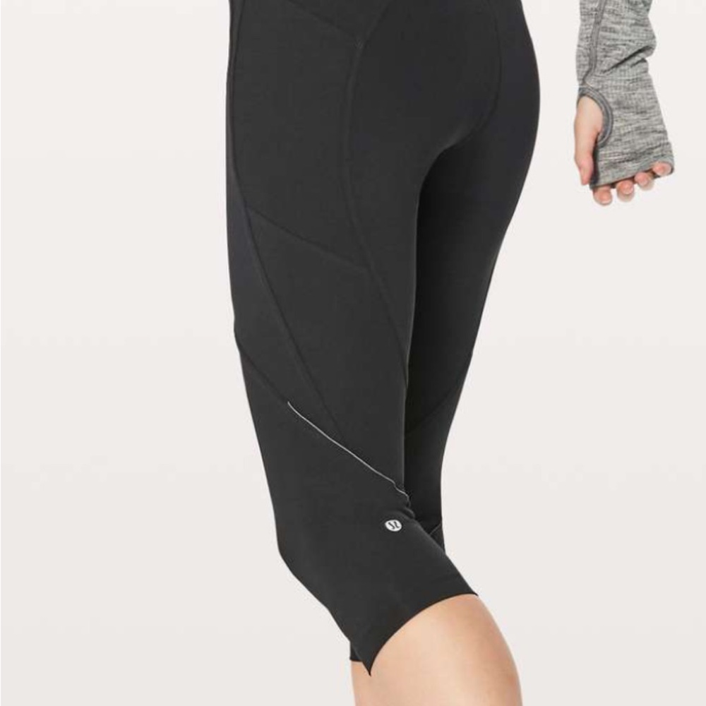 Lululemon Athletica Black Capri Pants - Picture 3 of 6